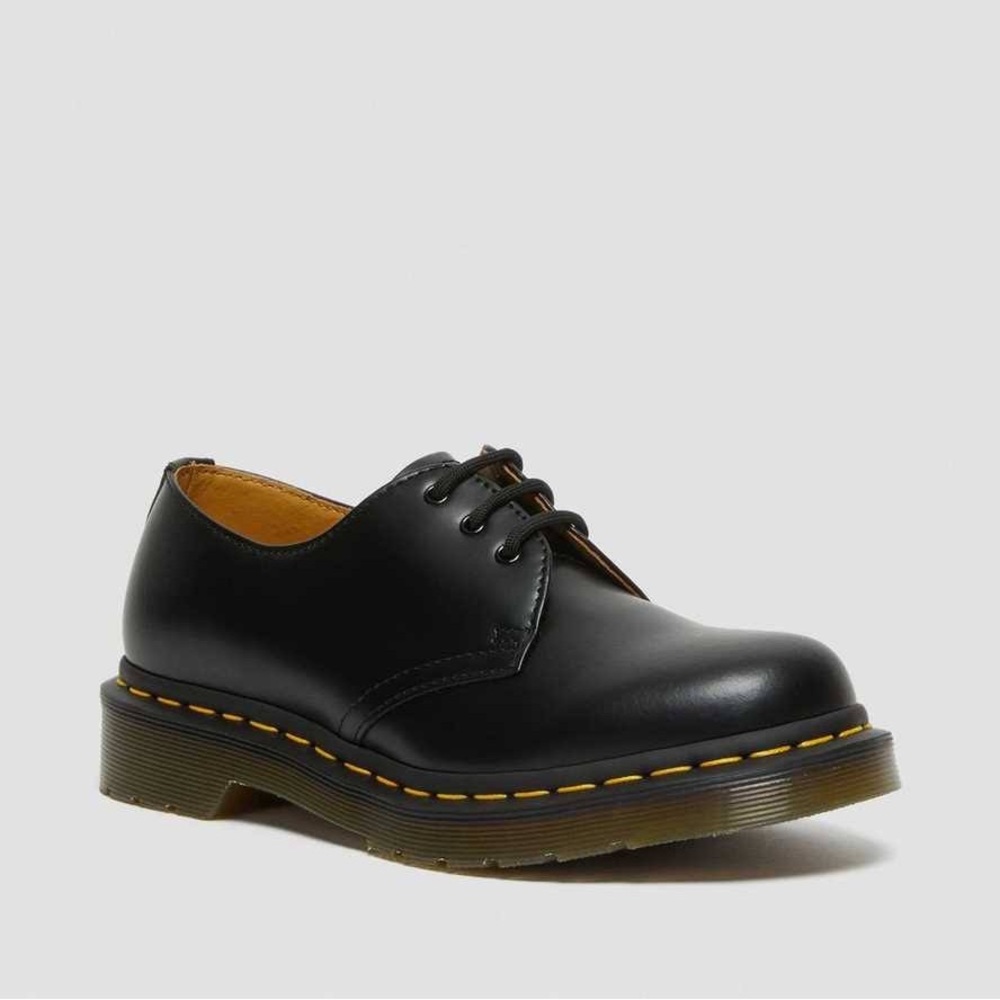 Doc Marten’s 1461 Oxfords in Smooth Leather